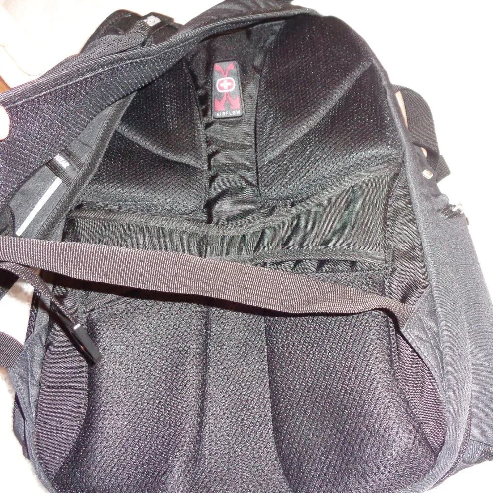 SwissGear 5358 ScanSmart Laptop Backpack, Fits 16 Inch Laptop, USB Charging Port